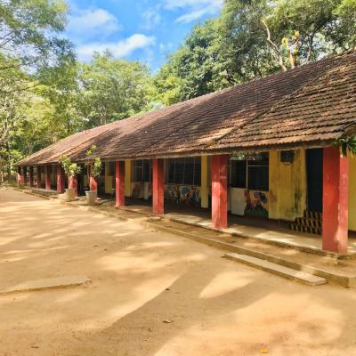 අපේ පාසල් ඡායාරූප